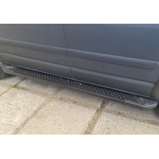 Боковые пороги X5-тип черные (2 шт., алюминий) Короткая База для Volkswagen T5 Multivan 2003-2010 гг