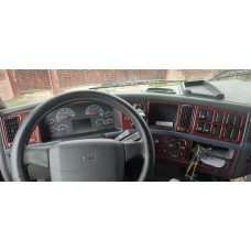 Накладки на панель 2002-2008 (под дерево) для Volvo FH