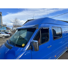 Козырек на лобовое стекло (черный глянец, 5мм) для Volkswagen LT 1995-2006 гг