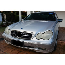 Передняя решетка Diamond Silver для Mercedes C-class W203 2000-2007 гг