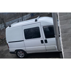 Поперечины на штатные места с замком (2 шт) Серый для Fiat Scudo 1996-2007 гг