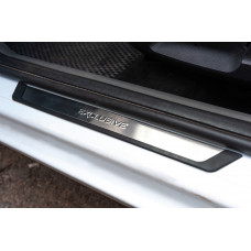 Хромированные накладки на пороги (Flexill, 4шт) Exclusive для Ford Focus II 2008-2011 гг