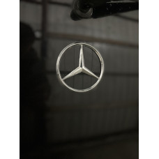 Задний эмблема (пластик) для Mercedes Vito W638 1996-2003 гг