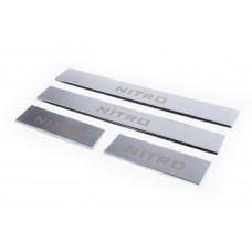 Накладки на пороги Carmos на верхнюю часть (нержавейка) для Dodge Nitro 2006-2011 гг