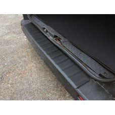 Накладка на задний бампер DDU (ABS) для Opel Vivaro 2015-2019 гг