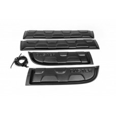 Молдинги на двери с выступами (4 шт, пластиковые) DDU - Украина для Dacia Duster 2008-2018 гг