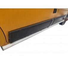 Боковые пластиковые пороги (короткая база, 2 шт, грунтованные) для Nissan Primastar 2002-2014 гг