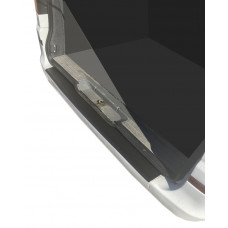 Накладка на задний бампер с загибом DDU (пластик) Матовый для Mercedes Viano 2004-2014 гг