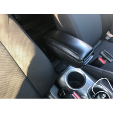 Подлокотник для Nissan Juke 2010-2019 гг
