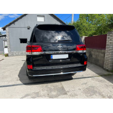 Задняя накладка с хромом 2016-2025 (Executive 2019/2021) Белый для Toyota Land Cruiser 200 2007-2021 гг