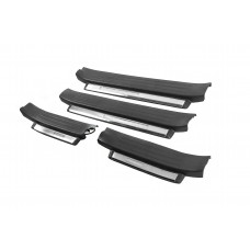 Подсвечиваемые накладки на пороги (черные) для Toyota Land Cruiser Prado 150 2009-2023 гг