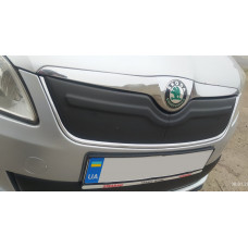 Зимняя накладка на решетку радиатора (2011-2014, верхняя) Глянцевая для Skoda Fabia