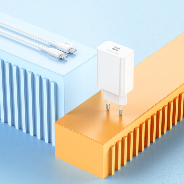 Мережевий зарядний пристрій з кабелем BOROFONE BA21A Pro Long journey single port PD20W charger set(C to C) White