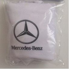 Чохол підголівників MERS білий чорний логотип