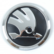 Емблема "Skoda" 89мм пластик  2 пуклі скотч 3М (Fabia 11>15,Rapid 12>15) перед 5J0853621AUL