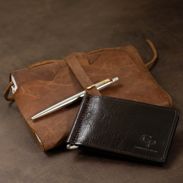 Мужской практичный зажим для денег GRANDE PELLE 11403 Темно-коричневый