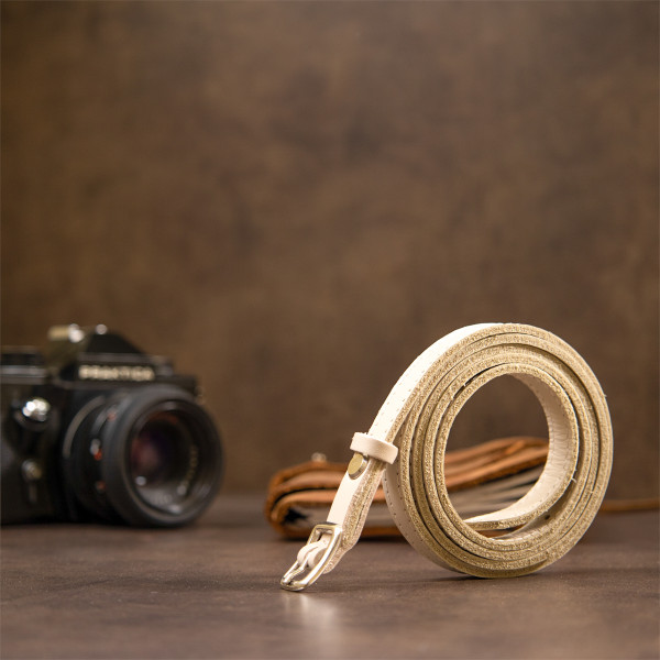 Тонкий женский кожаный ремень GRANDE PELLE 11444 Бежевый