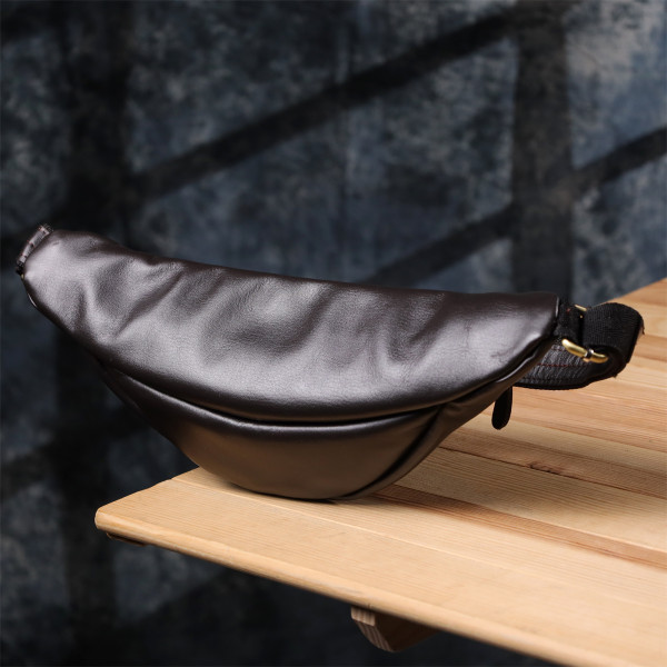 Сумка бананка отменного качества из гладкой натуральной кожи Shvigel 23144 Коричневый