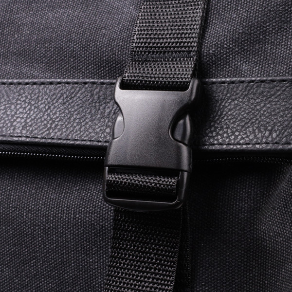 Добротный рюкзак для ноутбука из вставками эко-кожи FABRA 22583 Черный